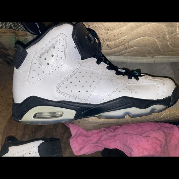 Worn to a birthday party to match-genuine pair of youth Air Jordan 6’s - Picture 3 of 9